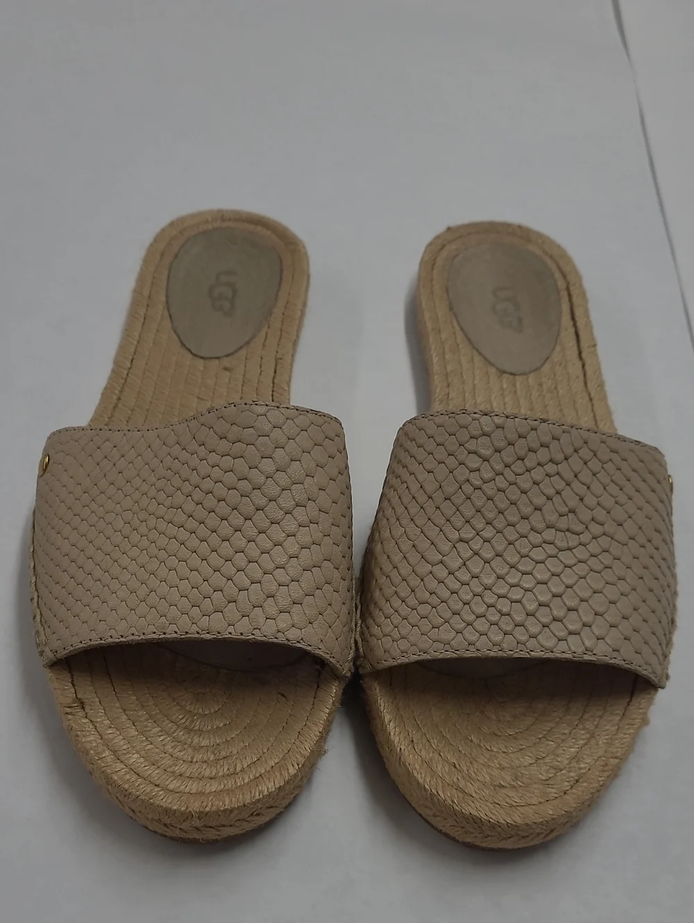 UGG stylish neutral